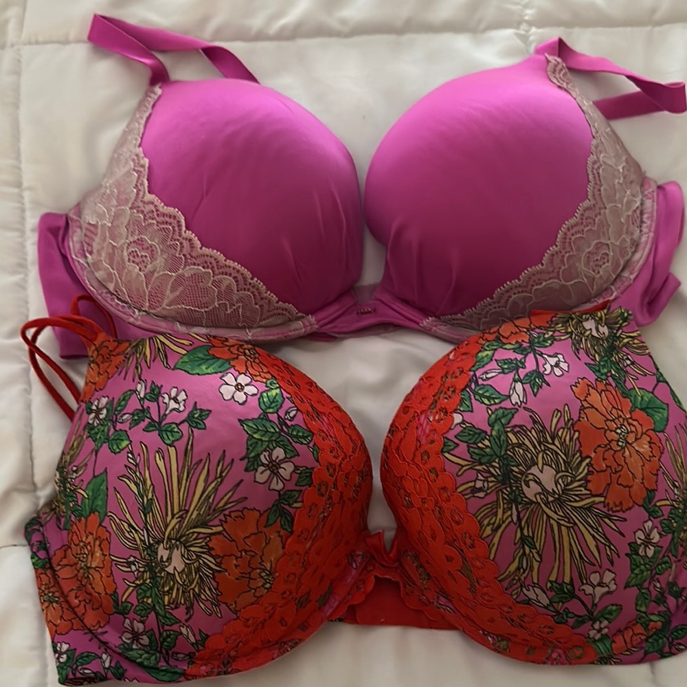Victoria’s Secret Pink and Red padded push up bras 38D